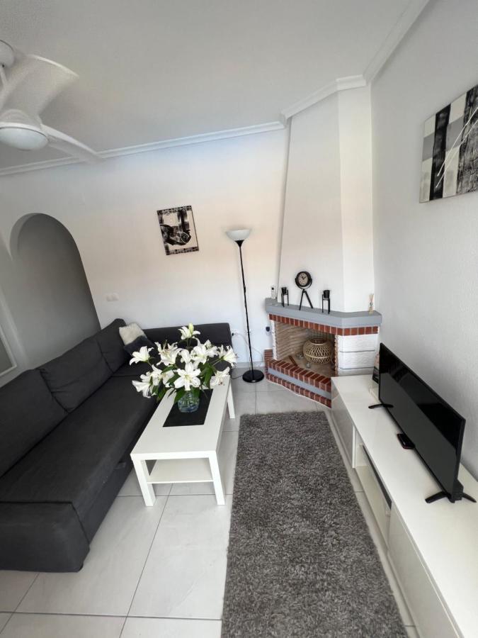 Modern Apartment In Punta Prima Punta Prima  Eksteriør bilde